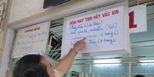 Nguồn vacxin 5 trong 1 và 6 trong 1 dịch vụ ở Việt Nam phụ thuộc hoàn toàn vào nước ngoài nên không thể chủ động đáp ứng nhu cầu của người dân, dẫn đến tình trạng thiếu vacxin đang lên đến đỉnh điểm. (Thời sự chiều 26/12/2015)